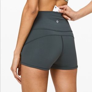Lululemon compression shorts